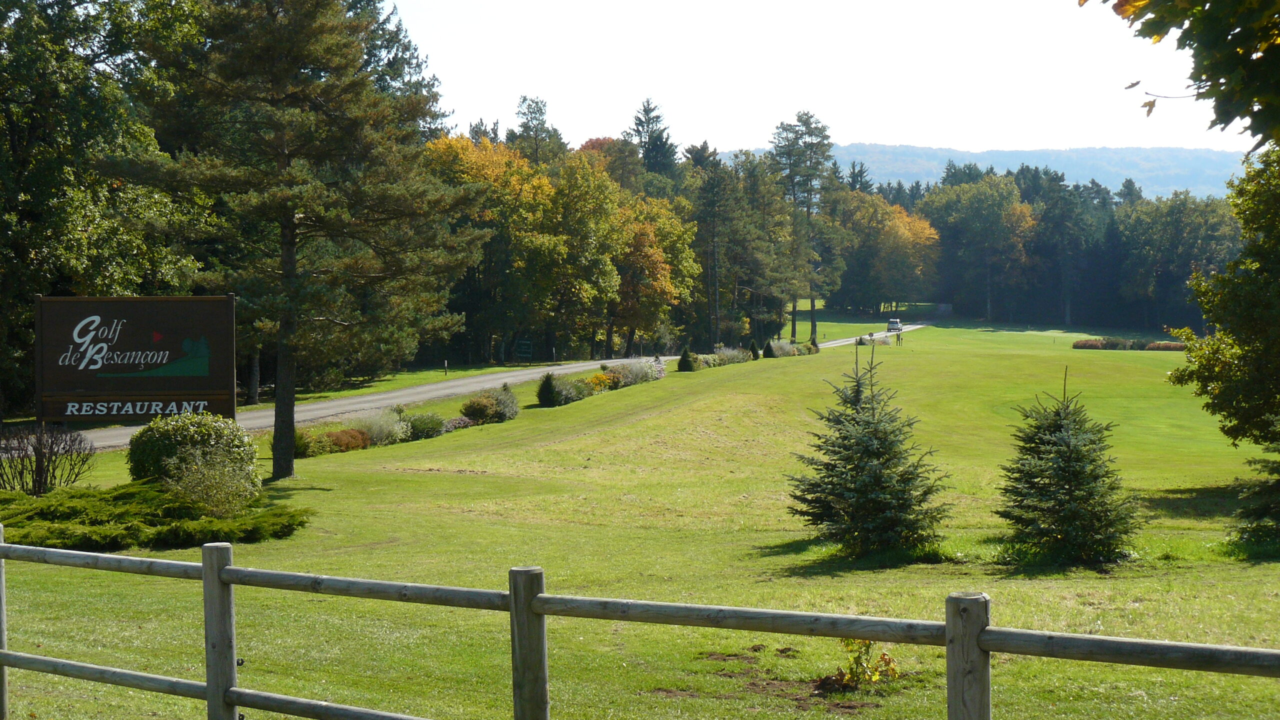 entrée du golf